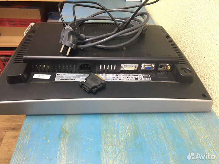 Монитор HP 2035