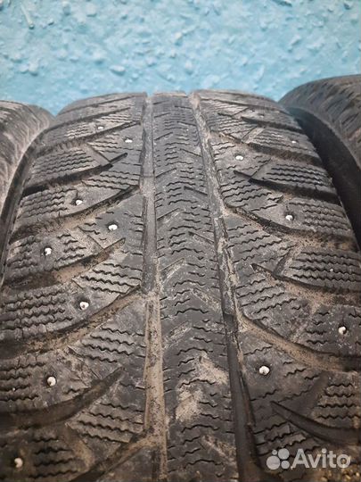 Bridgestone Ice Cruiser 7000 215/60 R16 99H