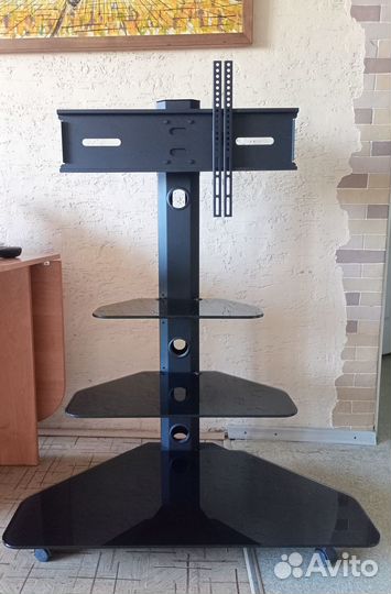 Стойка под аппаратуру