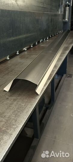 Порог для Volkswagen Golf