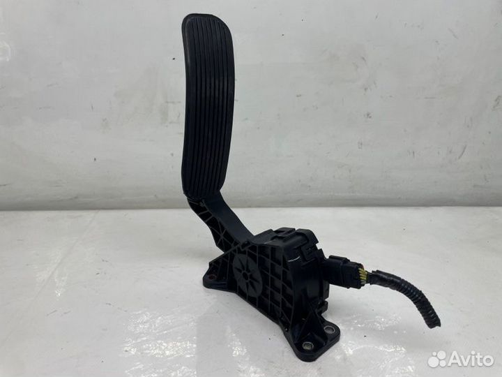 Педаль газа Ford Explorer 5 3.5 2012