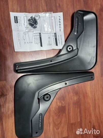 Брызговики Geely Tugella