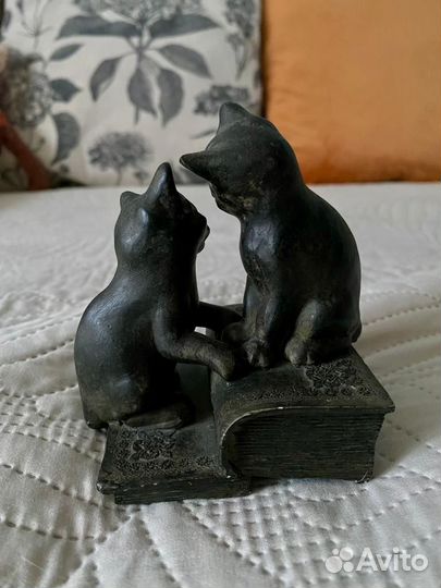 Декоративная статуэтка котитки