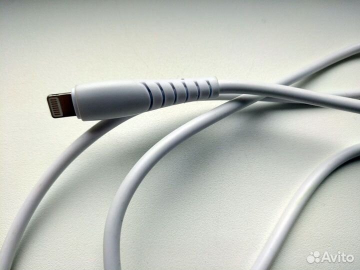 Кабель для зарядки Apple Lightning to USB 2 m