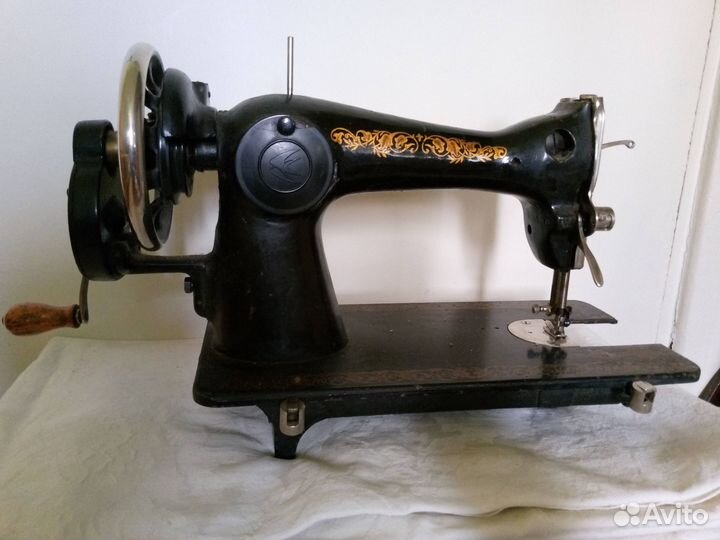 Швейная машинка ручная СССР