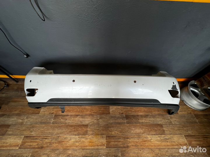 Задний бампер Lexus RX