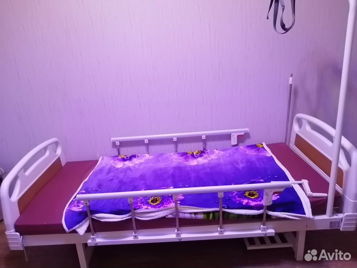 Кровать для лежачих больных с электроприводом бу