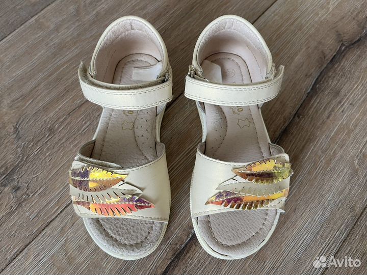 Сандали для девочки