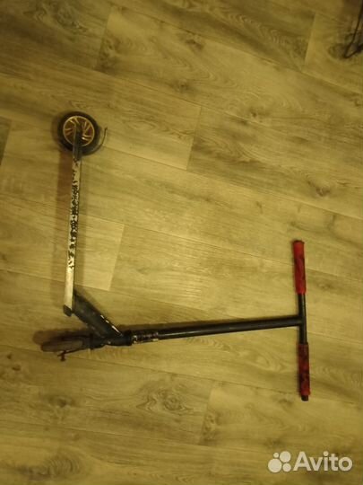 Продам трюковой самокат