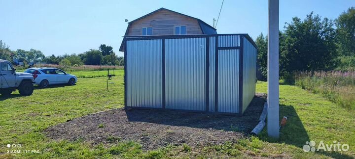 Гаражи-пеналы металлические