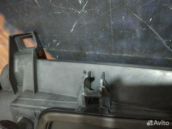 Корпус салонного фильтра левый Bmw 525I E39 M52TU