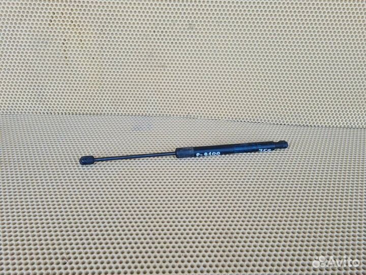 Амортизатор багажника задний Infiniti Ex25 Ex35