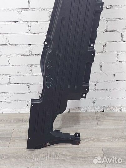 Защита короба правая Land Rover Range Rover Sport