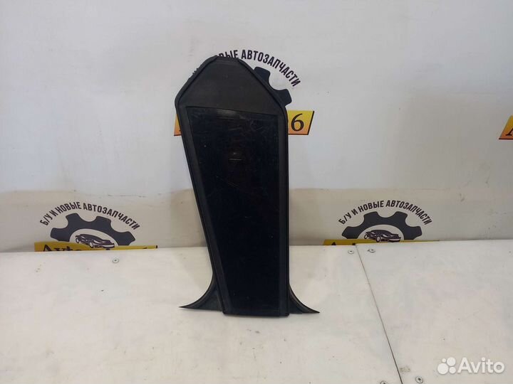 Накладка централь стойки правая Mercedes Cla,C117