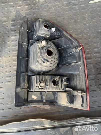 Фара задня левая Mitsubishi Pajero V73W