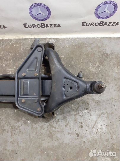 Передняя балка с рычагами Mercedes Sprinter W903