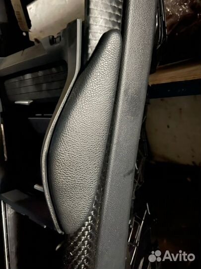 Подколенные подушки Bmw X6 50I E71 N63 2010