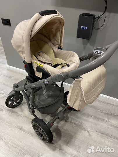 Коляска 3 в 1