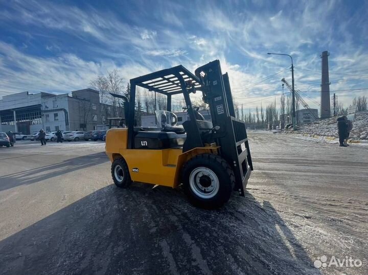 Вилочный погрузчик UN Forklifts FD70, 2023