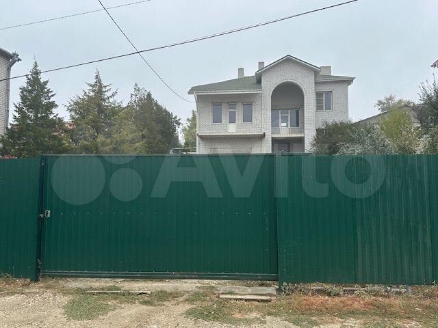 Коттедж 437,3 м² на участке 8,5 сот.