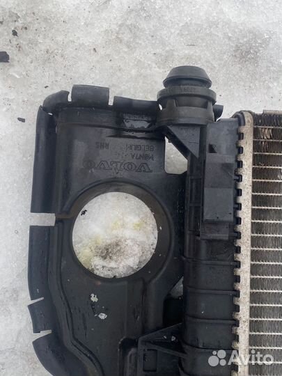 Радиатор охлаждения двс volvo