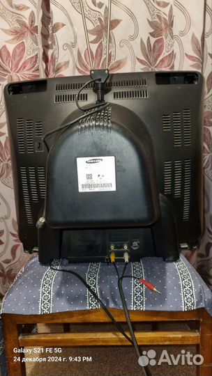 Телевизор samsung