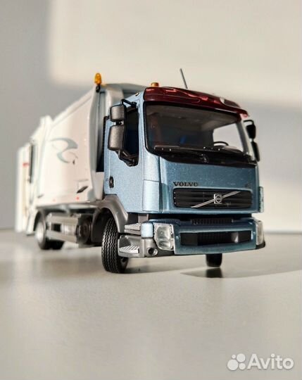 1/50 мусоровоз Volvo коммунальная машина редкий