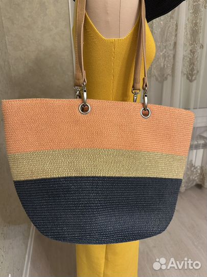 Пляжная сумка и шляпа