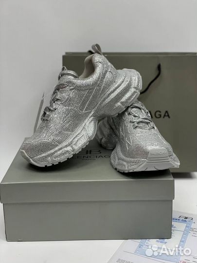 Блестящие кроссовки Balenciaga