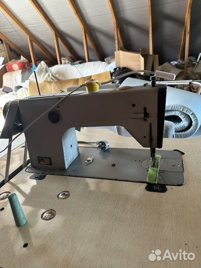 Промышленная швейная машина 1022м