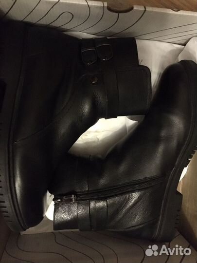 Продам кожаные ботинки