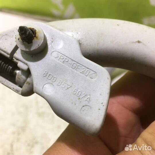 Ручка внутренняя потолочная Фольксваген Пассат Б