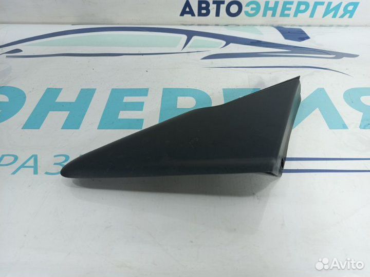 Накладка крыла передняя левая Renault Kaptur