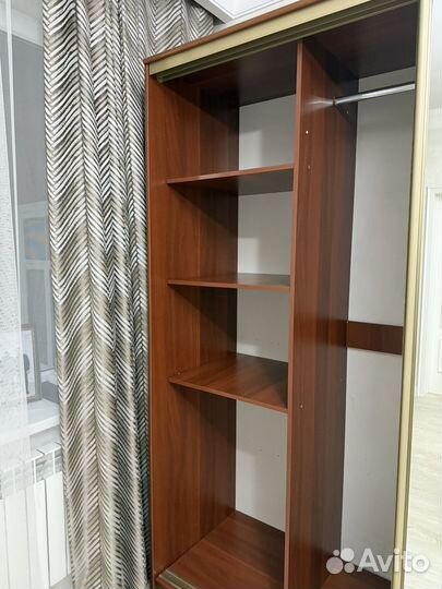 Шкаф купе с зеркалом