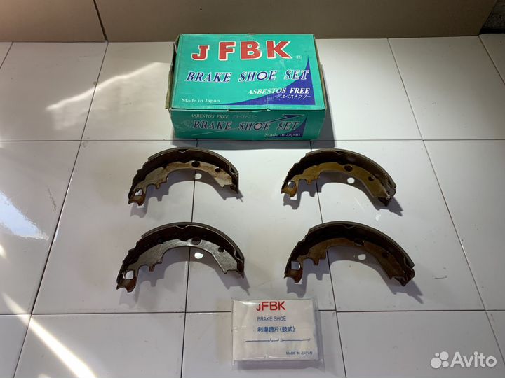 Колодки тормозные барабанные Mazda Bongo SE28M