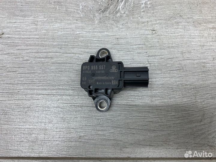 Датчик удара подушки безопасности Audi A4 BPW 2008