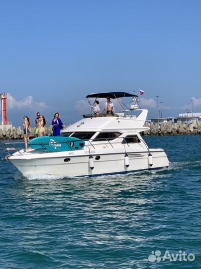 Яхта две палубы 12 метров