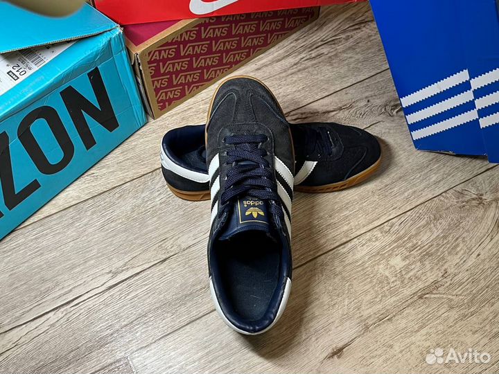 Кроссовки adidas гамбург