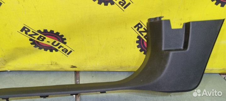 Накладка порога (внутренняя) передняя левая Opel