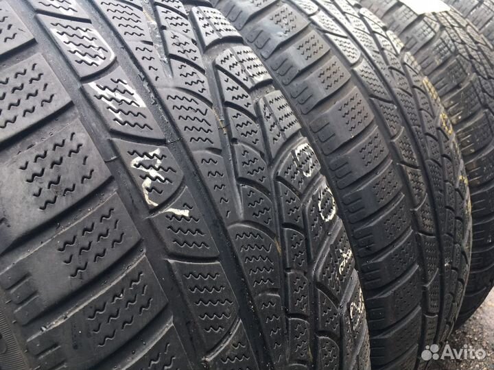 Pirelli Winter Sottozero 210 225/60 R18
