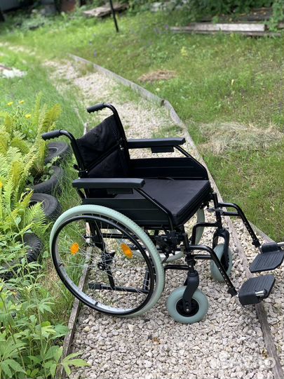 Коляска инвалидная