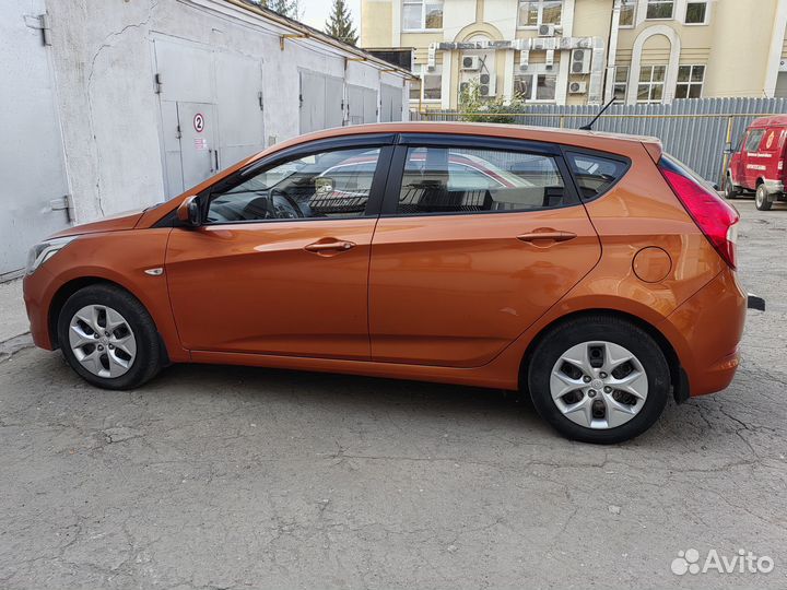 Hyundai Solaris 1.4 AT, 2015, 224 000 км