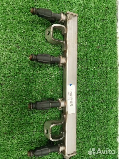 Топливная рейка Ford Focus 2 хетчбэк 2.0 aoda 2010