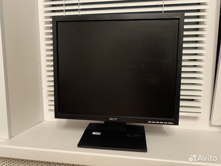 Монитор Acer 17