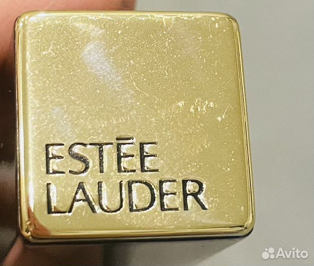 Помада красная Estee Lauder