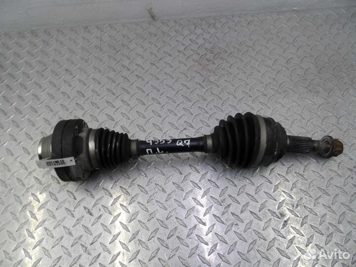 Полуось передняя L Audi Q7 4L 7P0407271C