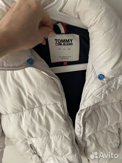 Tommy hilfiger пуховик