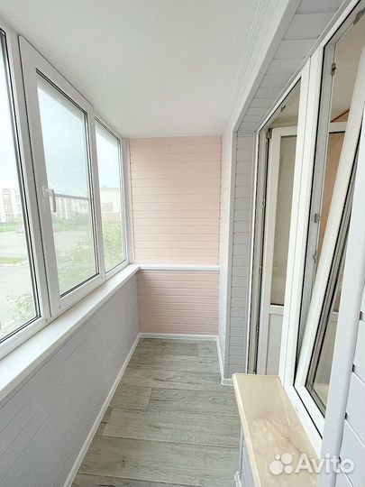 Остекление балконов под ключ