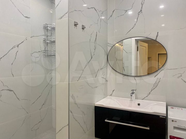 2-к. квартира, 73 м², 7/16 эт.