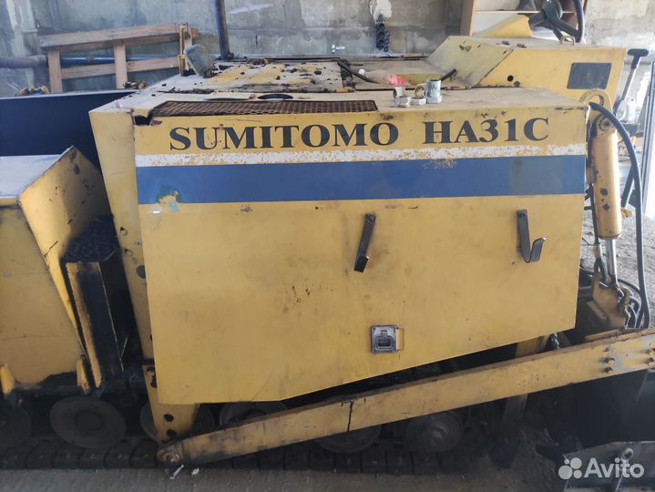 Асфальтобетоноукладчик Hanta F31C, 2000